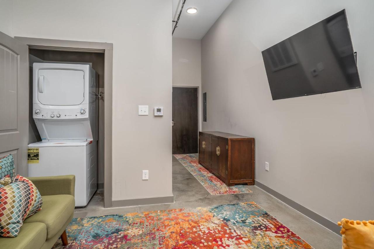 The Davis Lofts At Main Street - Unit 1E Daire Rocky Mount Dış mekan fotoğraf